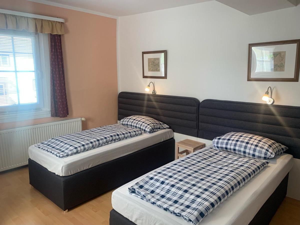 Zum Weissen Ross Hotel Nidda Kültér fotó